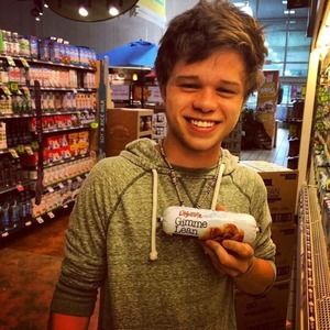 Meet your Posher, Gage